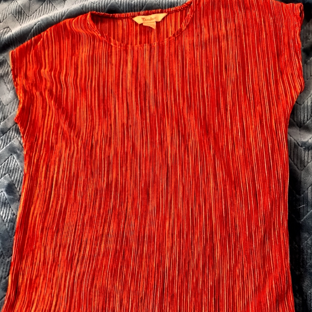 5/$20 Tan Jay Top